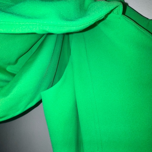 H&M Vibrant Green Asymmetrical Dress - Picture 6 of 8